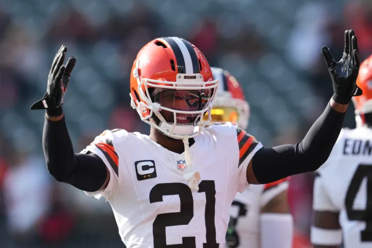 Browns' Ward becomes NFL's highest-paid DB with 2-year, $62.2 million extension